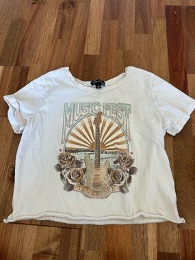 Music Fest Graphic Tee with Guitar and Roses - White